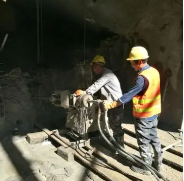 青原水下抗分散灌浆料特点 水下不分散注浆料介绍